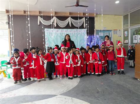 mount litera zee school baharampur playgroup  std xii
