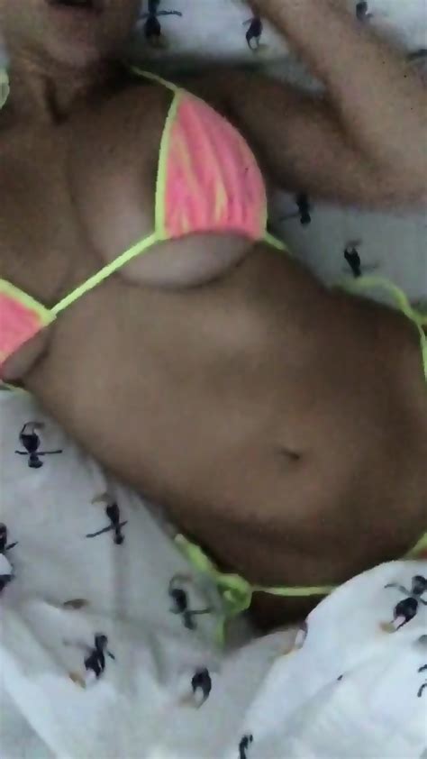 Sexy Blond Babe Masturbates