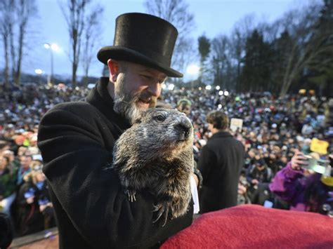 Watch Groundhog Day 2024: Punxsutawney Phil declares an early spring ...