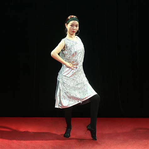 Four Quick Costume Changes For Lady Magic Trick China Magic Shop