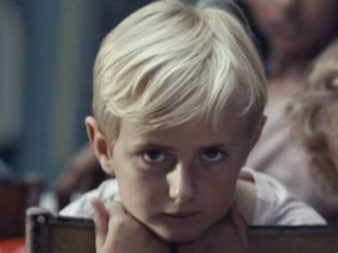 La Corsa Ostacoli Delle Persone Lgbt Il Nuovo Spot Gay It