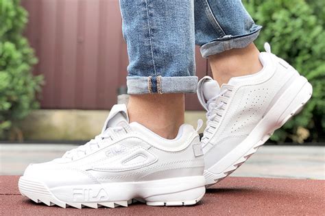 Купить мужские кроссовки Fila Disruptor 2 Premium белые