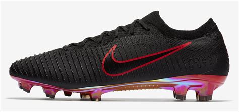 Nike Mercurial Vapor Flyknit Ultra Football Boots