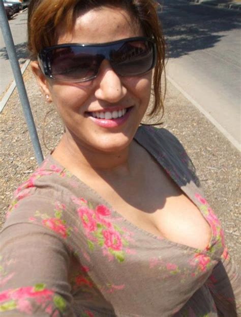 Hot Hot Indian Aunty Super Hot And Sexy Indian Aunty