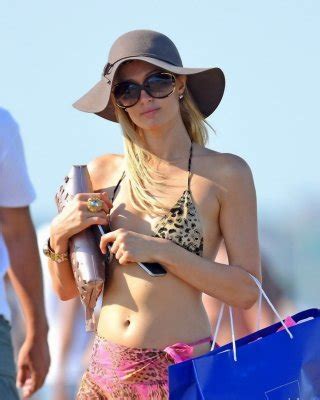 Paris Hilton Looking Hot Wearing Leopard Print Bikini And Seethru Beach Skirt In Porn Pictures