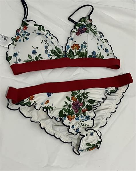 H M Bikini Set Women S Fashion Swimwear Bikinis Swimsuits On Carousell