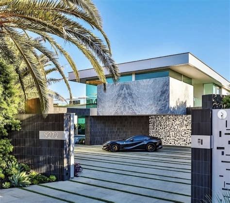 A Look Inside Lebron James Insane 52m Mansion Fadeaway World