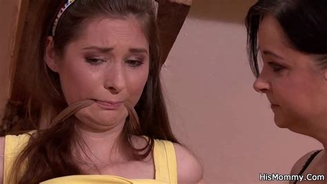 Madura Cachonda Mam Y Jovencita Se Vuelven Lesbianas Xvideos