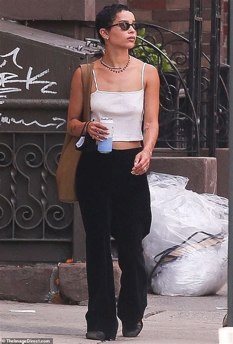 Zoe Kravitz Goes Bra Free On A Solo Stroll Around Nyc Bra Free Zoe