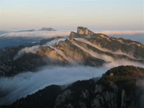 洛阳白云山，晨观日出，夜望星海，隐居做个活神仙 洛阳白云山 星海 九龙瀑布 新浪新闻