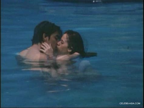 Belinda Bright She Walks By Night XVIDEOS