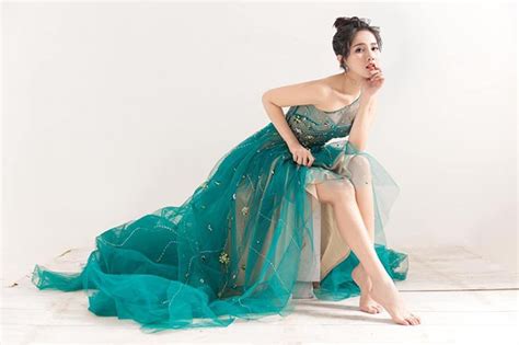 Người tình màn ảnh của Trịnh Thăng Bình gây bất ngờ khi tung ảnh bikini sexy