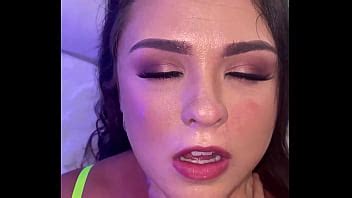 Kinky Slut Nicole Sage Obtiene Su Agujero Mojado Golpeado XVIDEOS