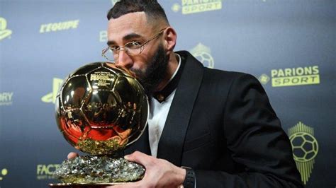 KONTROVERSI Karim Benzema Peraih Ballon D Or Dari Kasus Pemerasan