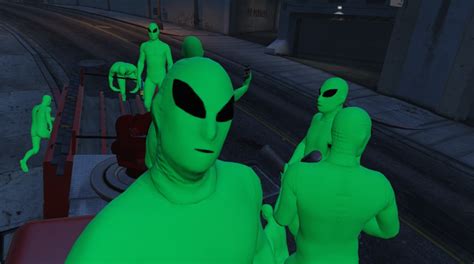 Chillin On The Firetruck Gta Online Green And Purple Alien Gang War