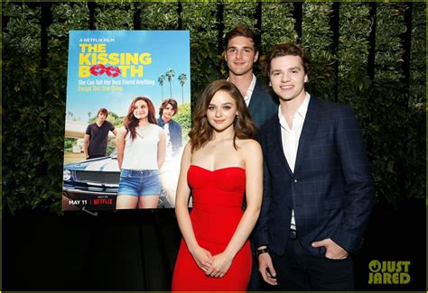 Joey King Is Red Hot At Netflix S Kissing Booth Screening In LA Photo Jared Eng