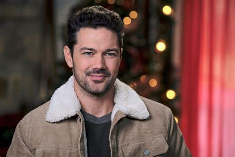 Hallmark Channel S Coyote Creek Christmas Stars Premiere