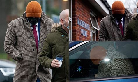 Police Constable 38 Had Sex With Woman Being Investigated Daily Mail Online