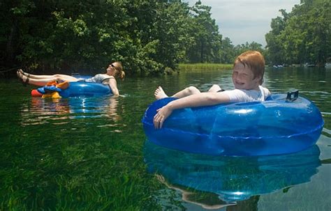 A Lazy Afternoon on the Rainbow River - Florida Traveler