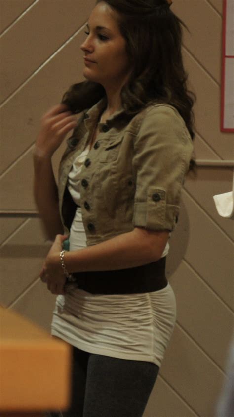 Slim Latina Beaut In Leggings Spandex Leggings Yoga Pants Forum