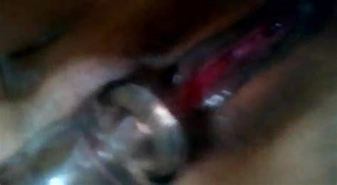 Milf Se Corre Con Una Botella En Su Vagina Mom Porn Xhamster