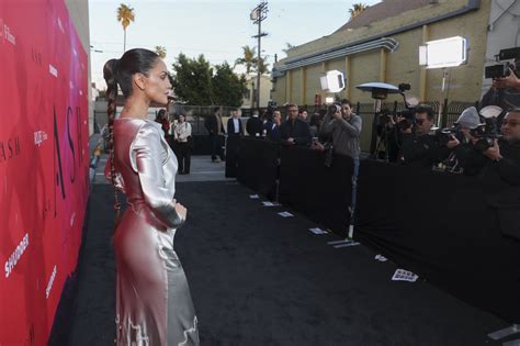 Eiza Gonzalez Sexy Silver Dress Ash Premiere Hot Celebs Home