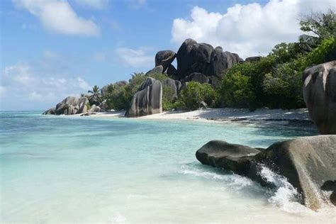 A Compact Guide To Seychelles Island Hopping For Tourists