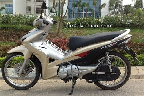 Honda Wave RSX AT 110cc In Hanoi Offroad Vietnam Scooter Rental