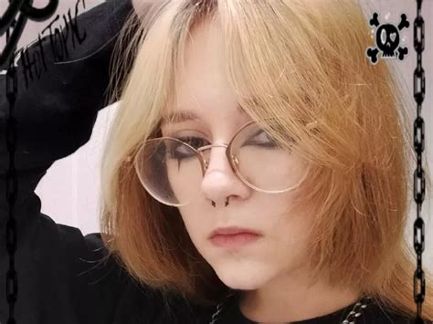 Moon Moon Kristall Nude On Cam Free Live Sex Chat Room Camsoda