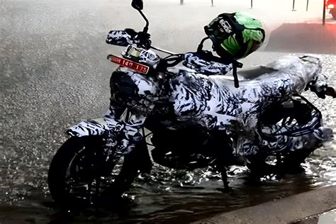 Bajaj Cng Bike की कीमत