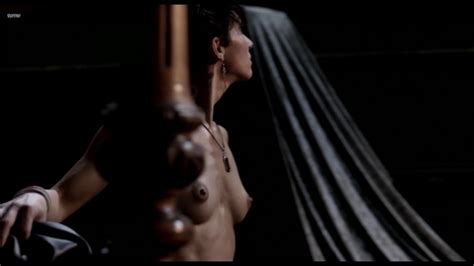 Il Futuro Nude Pics Page