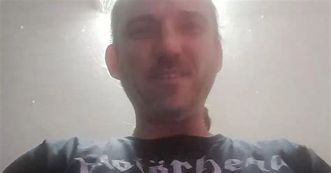 Man Caught Having Sex On Packed Train Told Officers He Just Had To Do It The Mirror