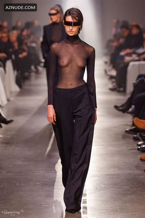 Unknown Models Sexy Showing Off Their Hot Tits At The Runway Of MM6 Maison Margiela Show In