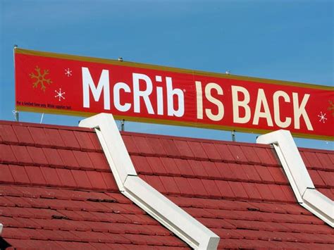 I Tried The Mcrib For The First Time During Its 2022 Farewell Tour