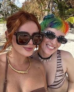 Insta Vid K S Bella Thorne Bikini Phun Org Forum