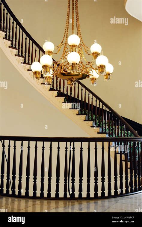 A curving staircase in the Alabama State Capitol, Montgomery Stock ...