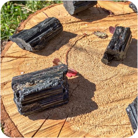 Необработен Черен Турмалин ️ | ZenLife.bg