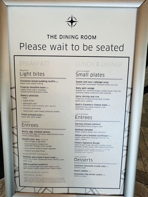 Review: United Polaris Lounge Chicago O'Hare (ORD) [2023]