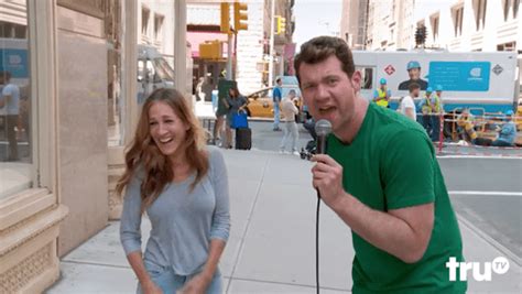 Sarah Jessica Parker And Billy Eichner Defend Sex And The City Play Santa S Reindeer Or