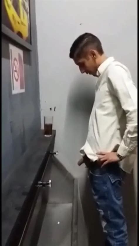 Spy Video HOT GUYS PISSING AT URINAL 33 ThisVid
