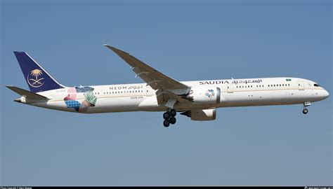 HZ AR26 Saudi Arabian Airlines Boeing 787 10 Dreamliner Photo By Elwin