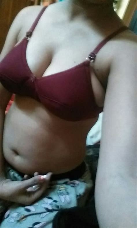 Indian Girlfriend Priya Nude Shesfreaky