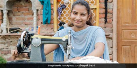 Surat Based NGO Offers Skill Training Ration To Sex Workers Amid COVID 19 Crisis News