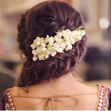 15 Easy Ways To Include Gajra In Your Hairstyle This Wedding Season