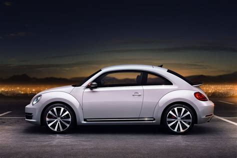 2010 Volkswagen New Beetle Review Specs Pictures Price And Mpg