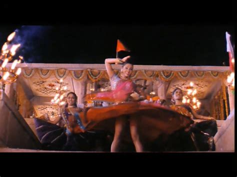 Aishwarya Rai Wardrobe Malfunction Pics In HD Various Hot Photos