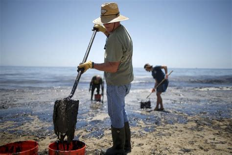 Disastro Ambientale In California Mila Litri Di Petrolio In Mare