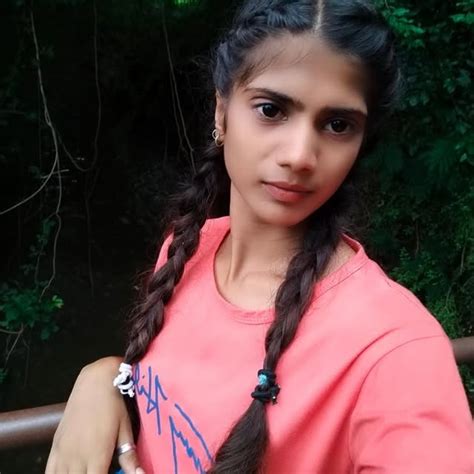 vibeswithpriyaa  vibeswithpriyaa threads