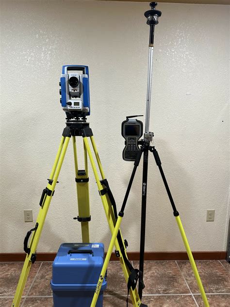 Pre Owned Spectra Focus 35 3 Rx Robotic Total Station Kit Advanced