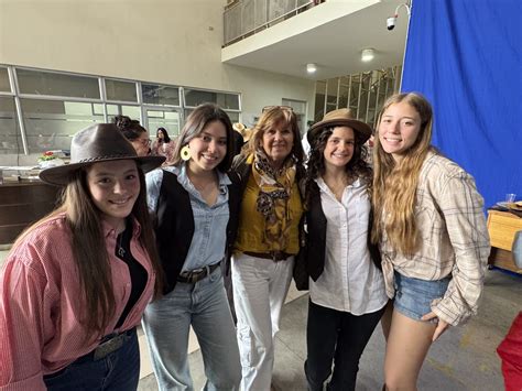 Semana De Despedida De Los Cuartos Medios Una Celebraci N Inolvidable Lyc E Claude Gay